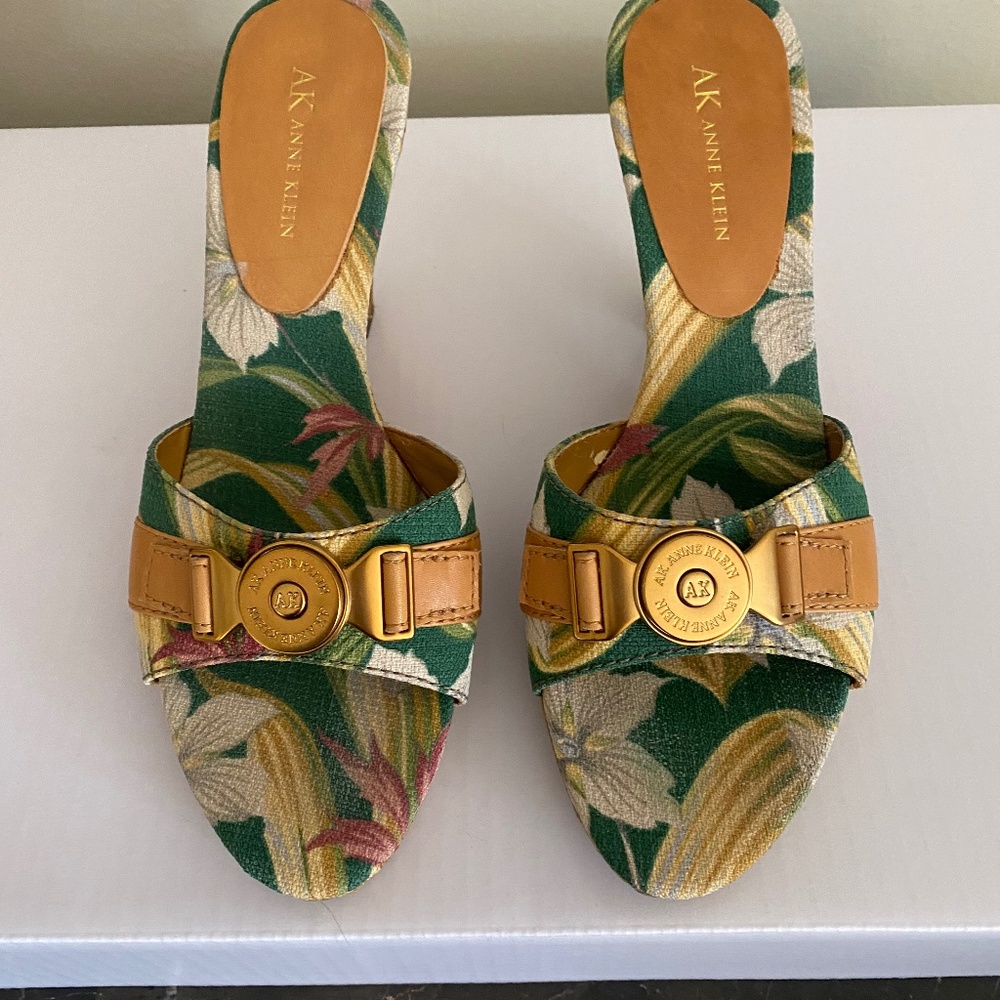 Anne Klein Floral Mules